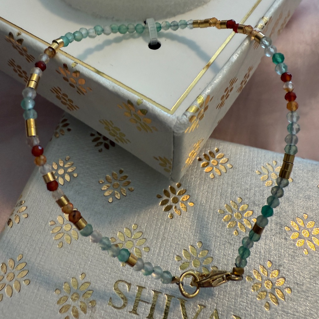Nwt Beautiful Delicate Onyx Genuine Gemstone 7 Beaded Bracelet Boxed 28$